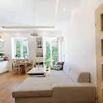 Concierge Traveller's Nest Wspolna Βαρσοβία
