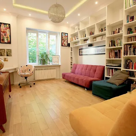 Διαμέρισμα Concierge Traveller's Nest Wspolna *