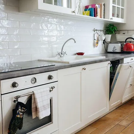 Apartment Concierge Traveller's Nest Wspolna